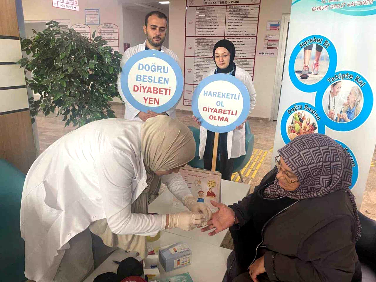 Bayburt’ta vatandaşlar diyabet hastalığı hakkında bilgilendirildi