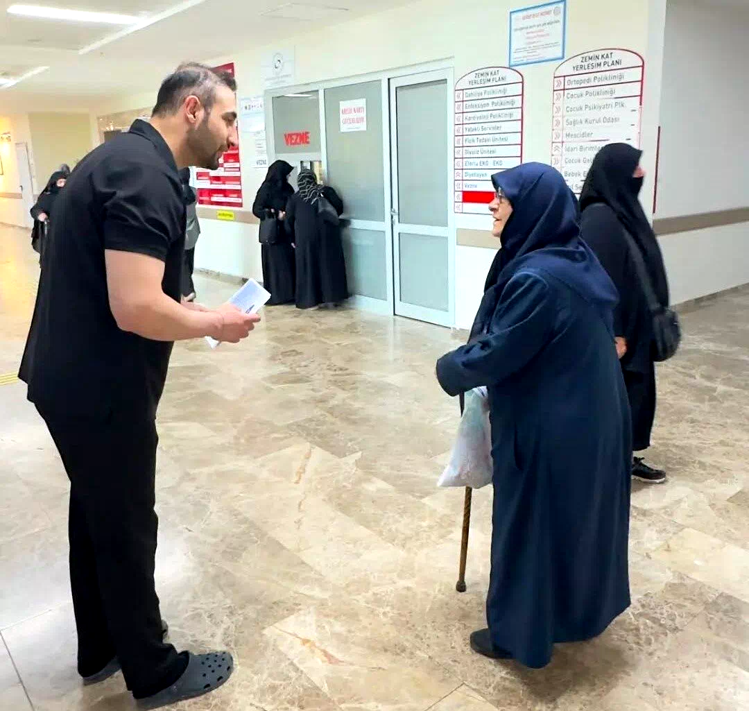 Bayburt’ta vatandaşlara cilt kanserine karşı koruyucu önlemler anlatıldı