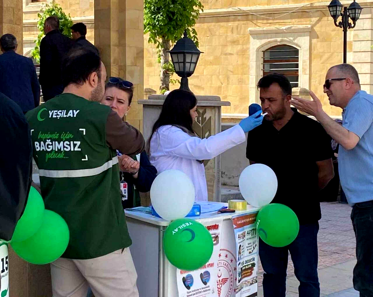 Bayburt’ta vatandaşlara sigaranın zararları anlatıldı