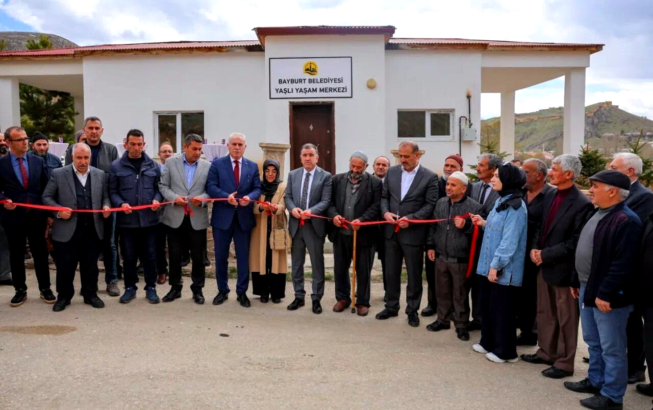 Bayburt’ta Yaşlı Yaşam Merkezi hizmete açıldı