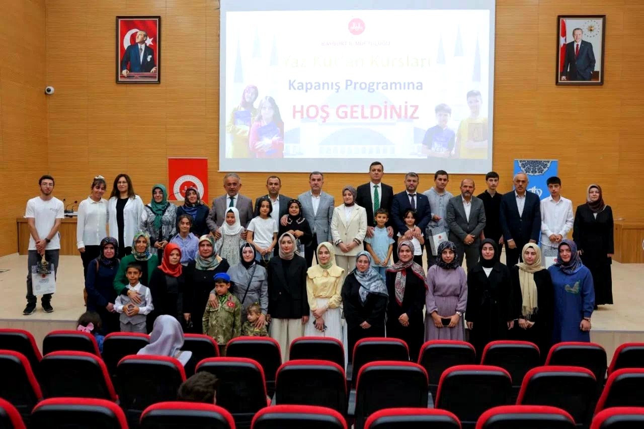 Bayburt’ta Yaz Kur’an Kursları kapanış programı düzenlendi
