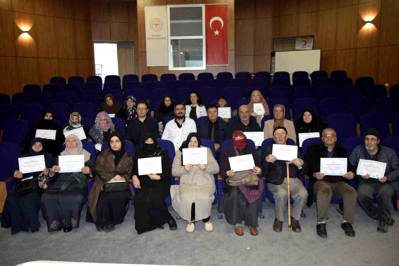 Bayburt’ta yılın son ‘Diyabet Okulu Eğitimi’ tamamlandı