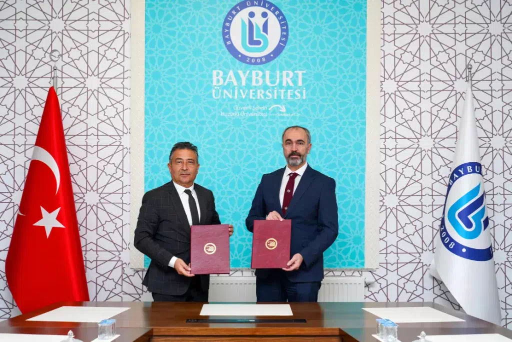 Bayburt Üniversitesi ve İl Milli Eğitim Müdürlüğü Arasında TÜBİTAK Bilim Okulu Projesi İş Birliği Protokolü İmzalandı