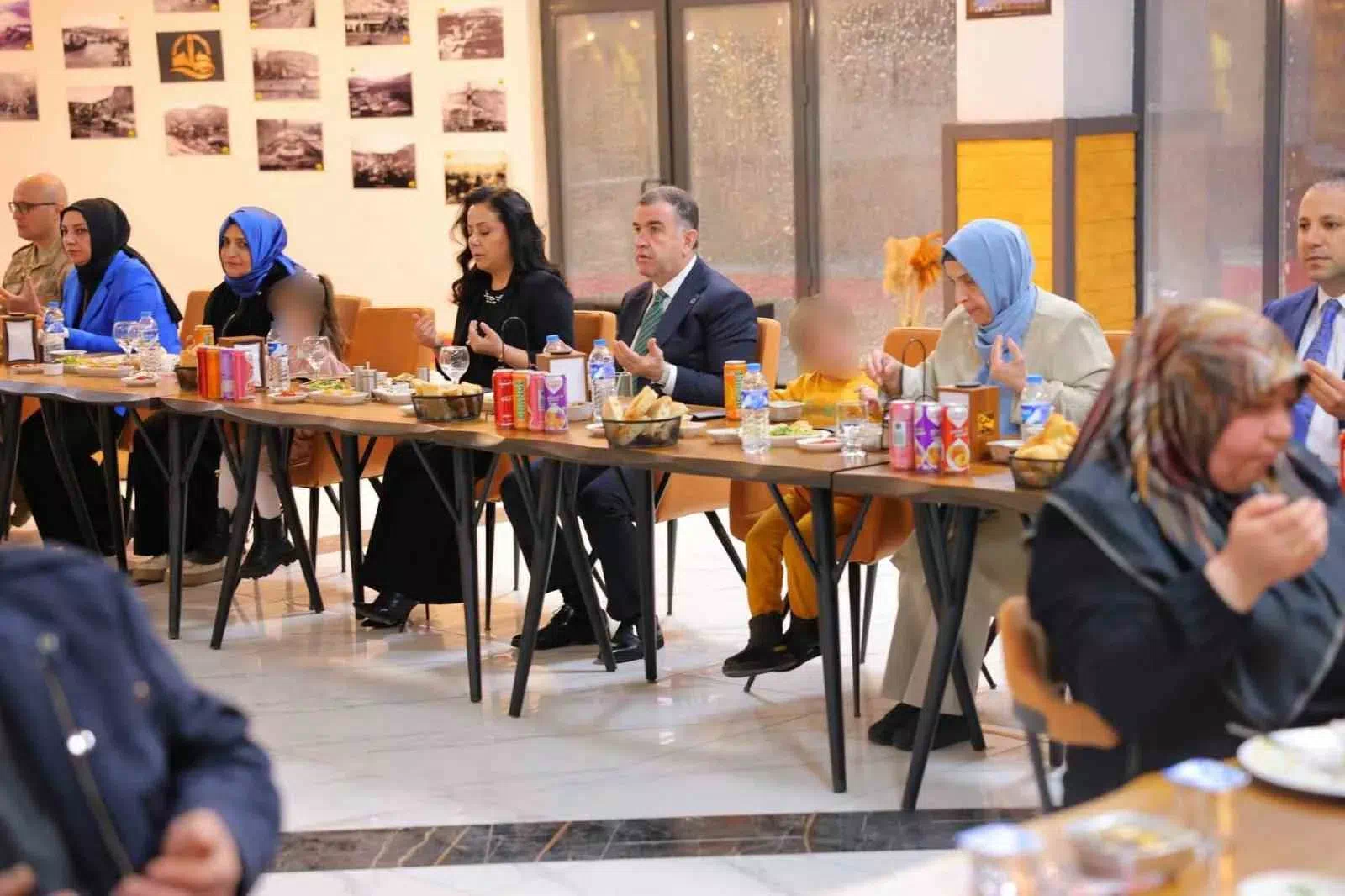 Bayburt Valiliği, Koruyucu Ailelere Yönelik İftar Programı Düzenledi.