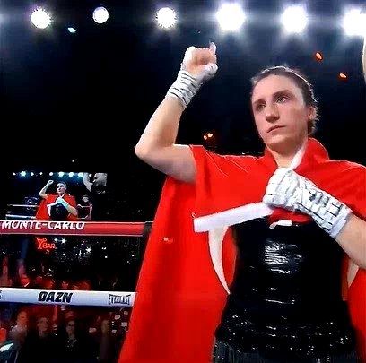 Bayburtlu Elif Nur Turhan dünya şampiyonu oldu