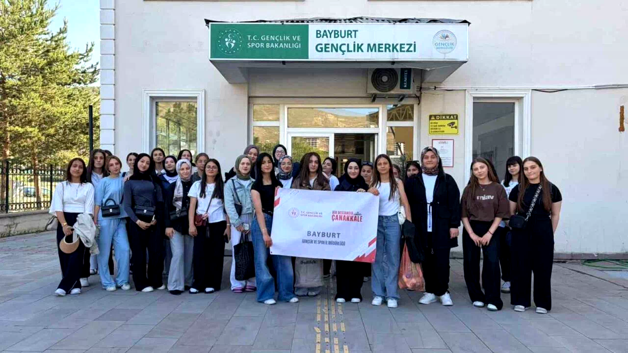 Bayburtlu gençler tarihin izinde Çanakkale’ye uğurlandı