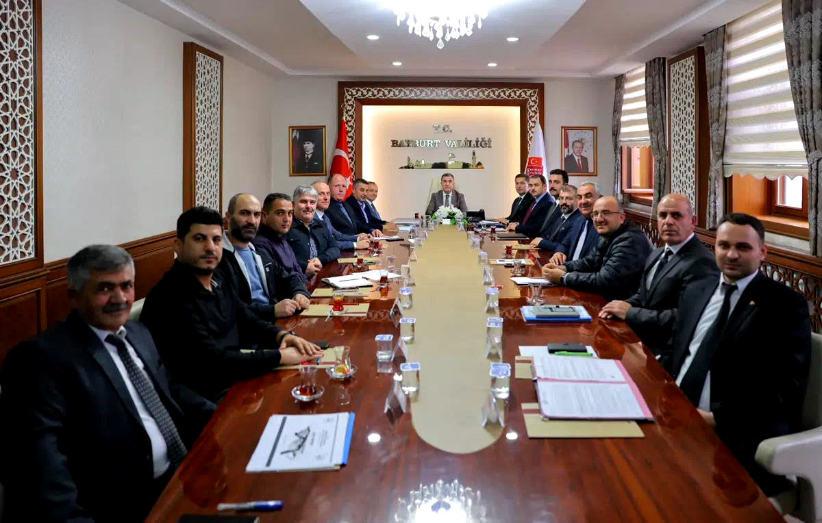 Bayburt’ta köylerin ihtiyaçları KÖYDES toplantısında görüşüldü