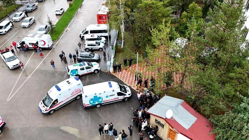 Bayburt’ta sağlık ekiplerinden deprem tatbikatı