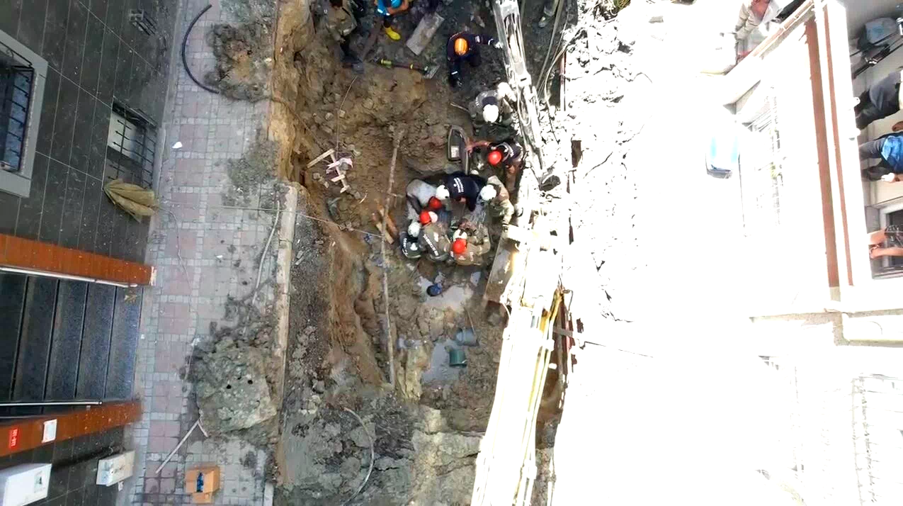 Bayrampaşa’da kanalizasyon çalışmasında göçük: 1 işçi kurtarıldı