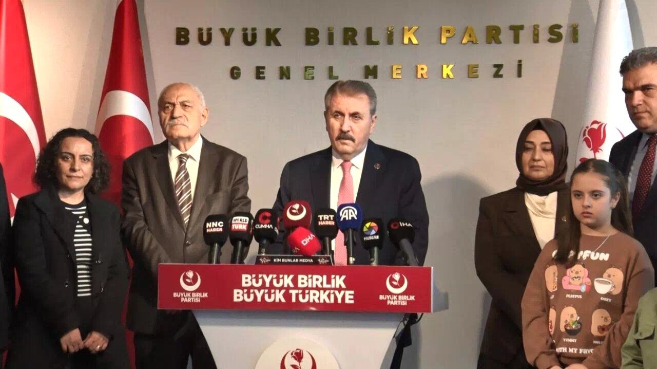 BBP Genel Başkanı Destici, partililer ve vatandaşlar ile bayramlaştı