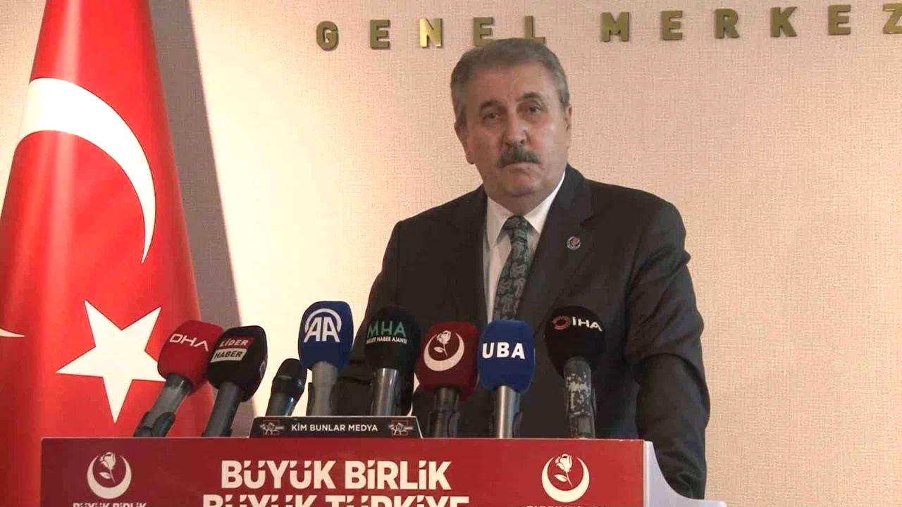BBP lideri Destici: “Katil gruplarından en acımasızı Netanyahu’dur”