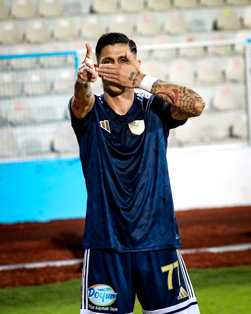 Benhur Keser Erzurumspor’a veda etti