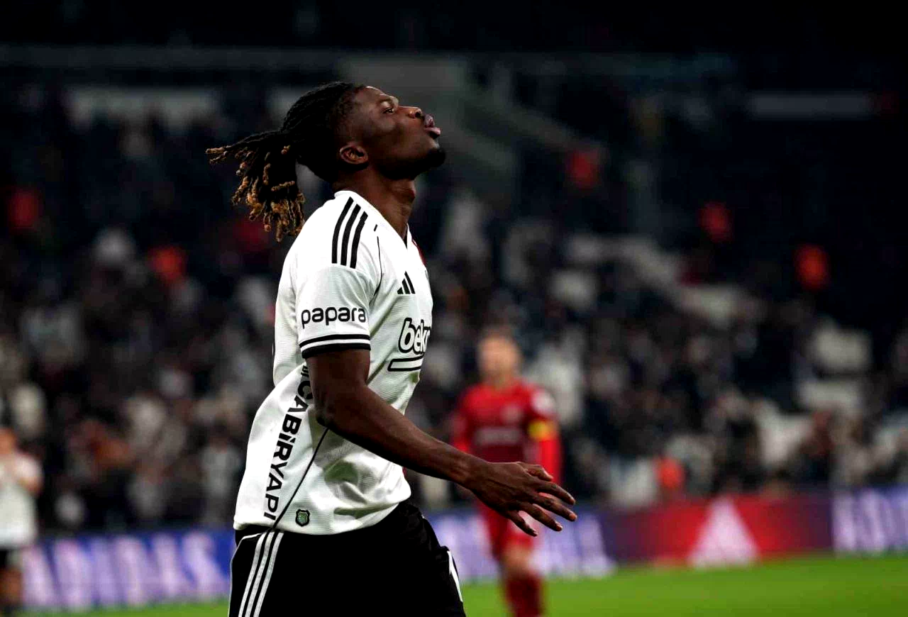 Beşiktaş büyük maçlarda skoru koruyamıyor