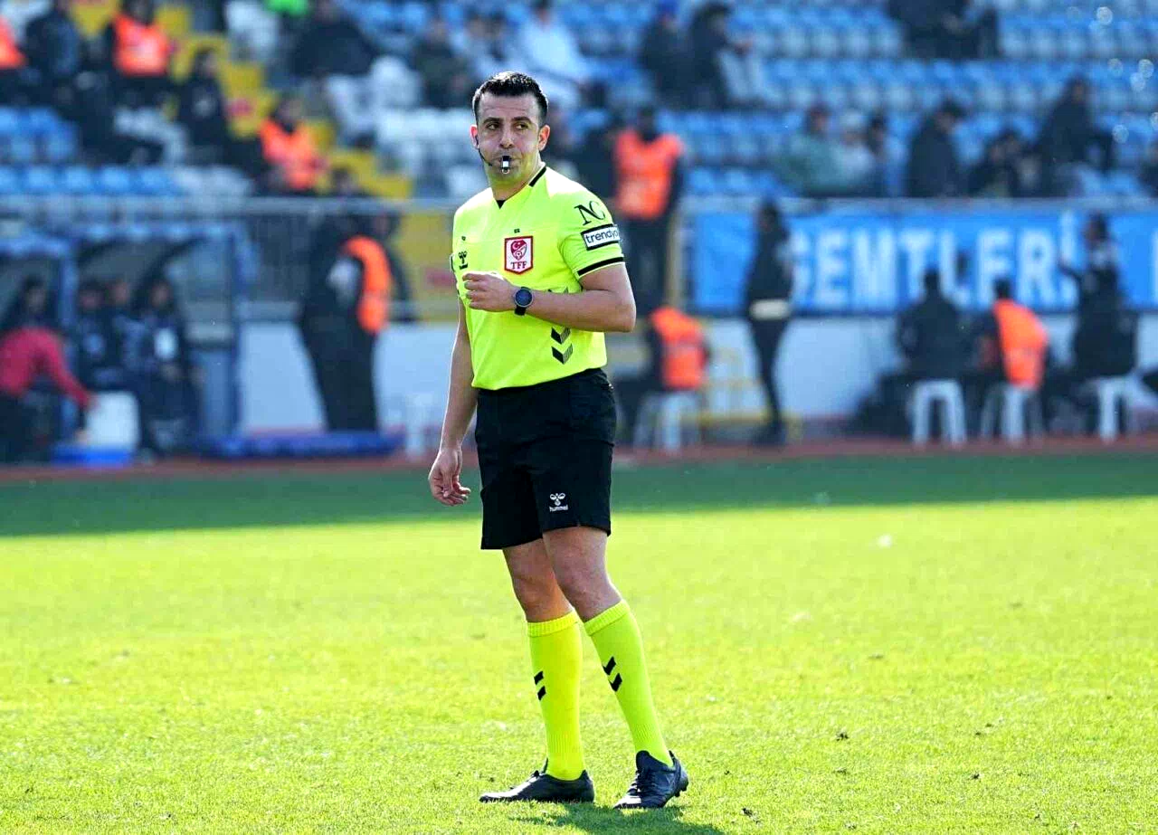 Beşiktaş – Göztepe maçının VAR’ı Ömer Faruk Turtay oldu