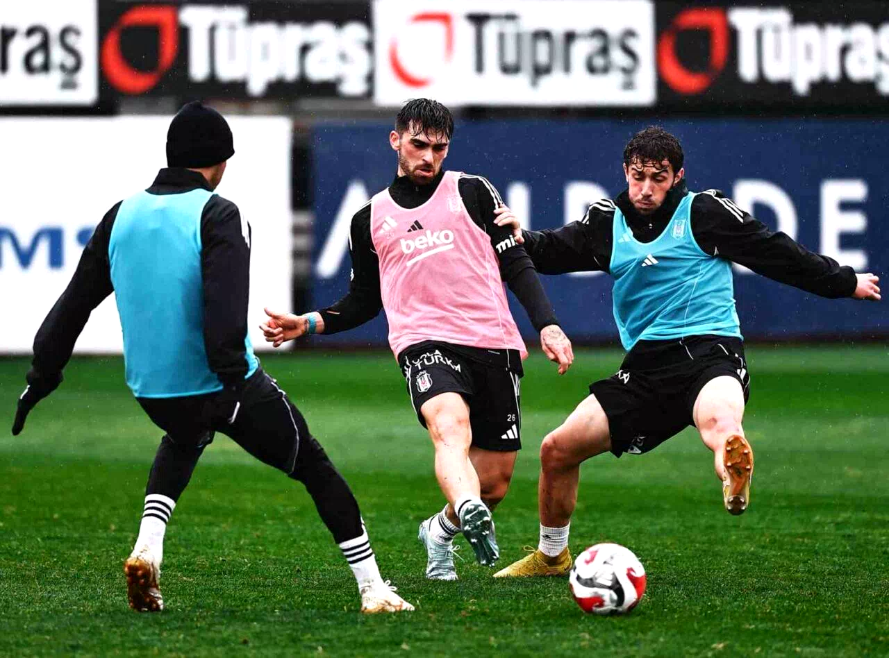 Beşiktaş, günü iki antrenmanla tamamladı