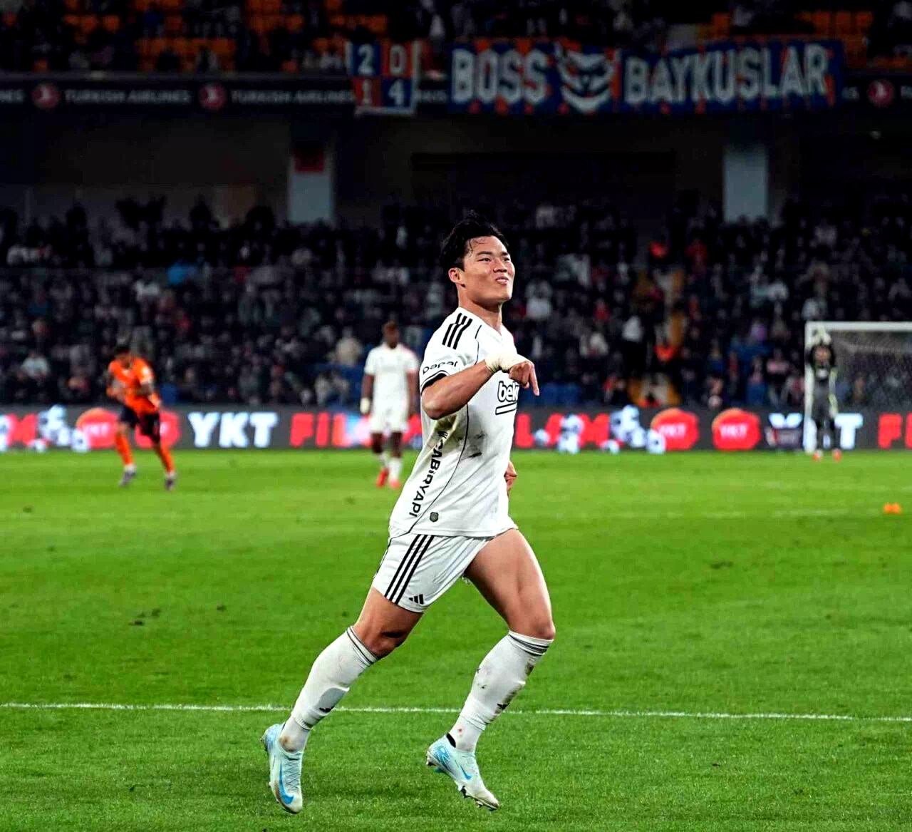 Beşiktaş’ın golcüsü Hyeon-Gyu Oh 2’de 2 yaptı