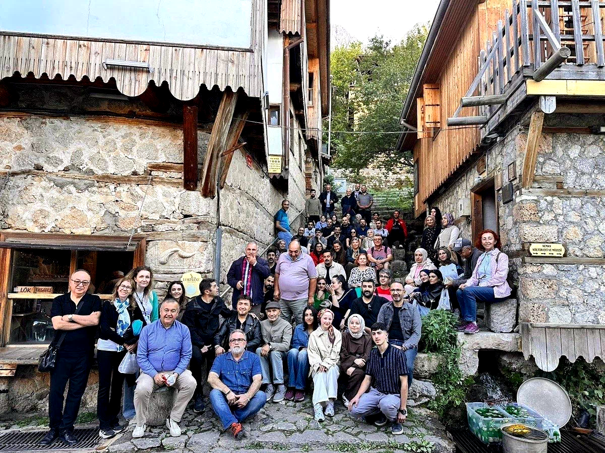 Bilim insanları Kemaliye’yi gezdi