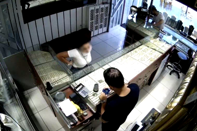 Bilişim hırsızlığı yoluyla arkadaşının 780 bin TL’sini kendi hesabına aktaran kadın tutuklandı