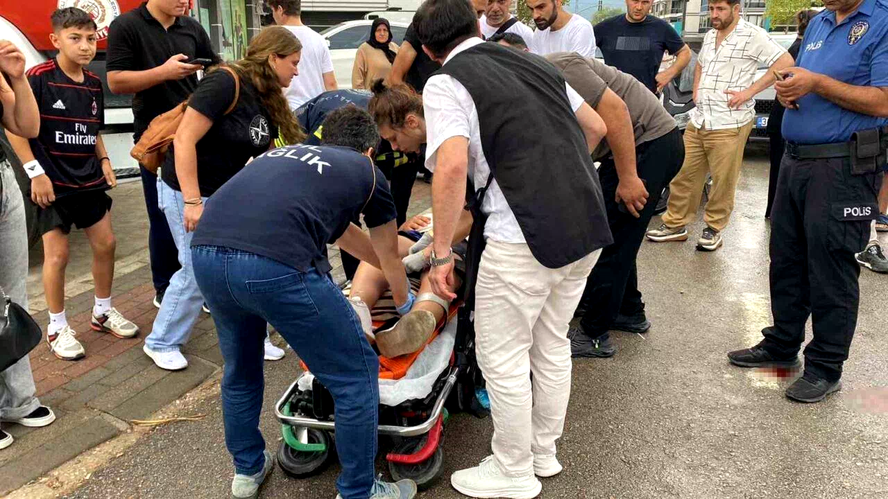 Bisikletten düşen çocuğun bacağına direksiyon saplandı
