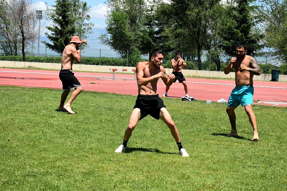 Boks Milli Takımı Erzurum’da kampta