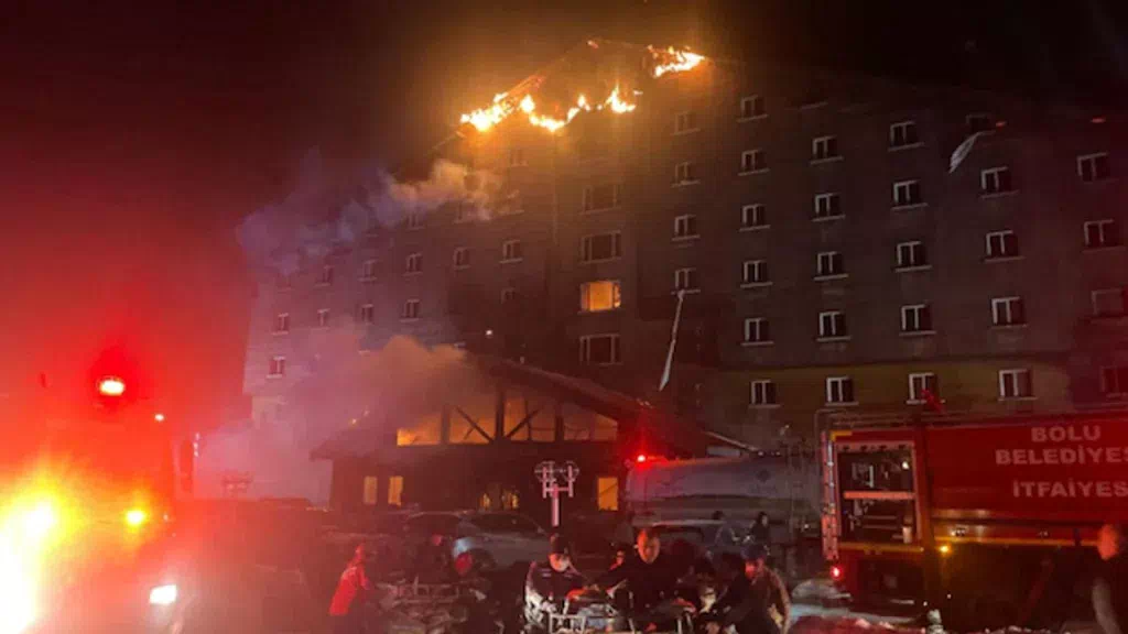 Bolu Kartalkaya’da otel yangını