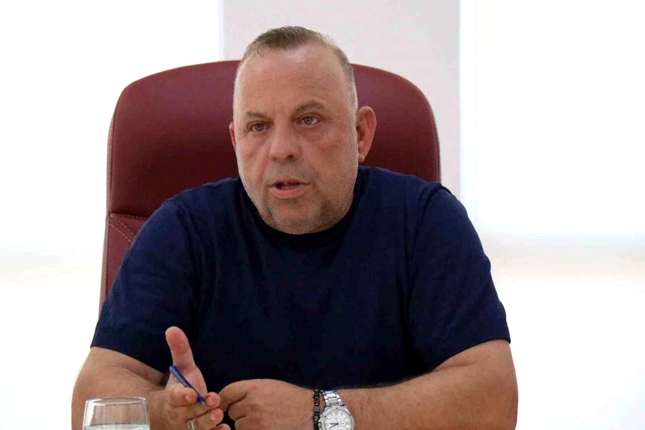 Bozdoğan Belediye Başkanı Özel: “Partimdeyim, hiçbir yere gittiğim yok”