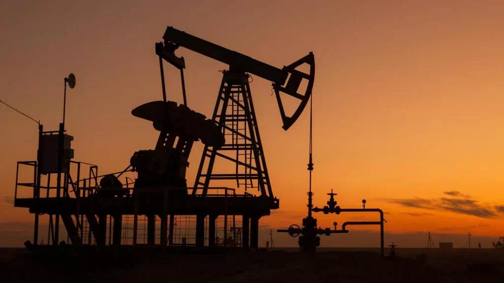 Brent petrolün varil fiyatı 74,80 dolar