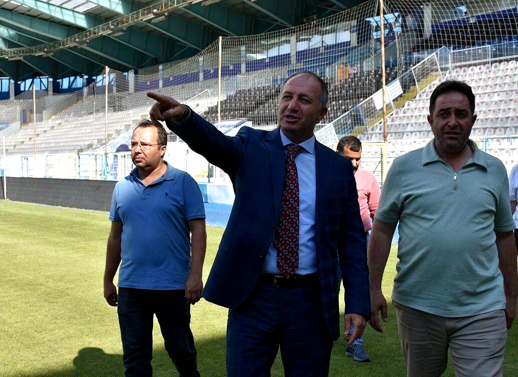 Çakmur’dan stadyum açıklaması