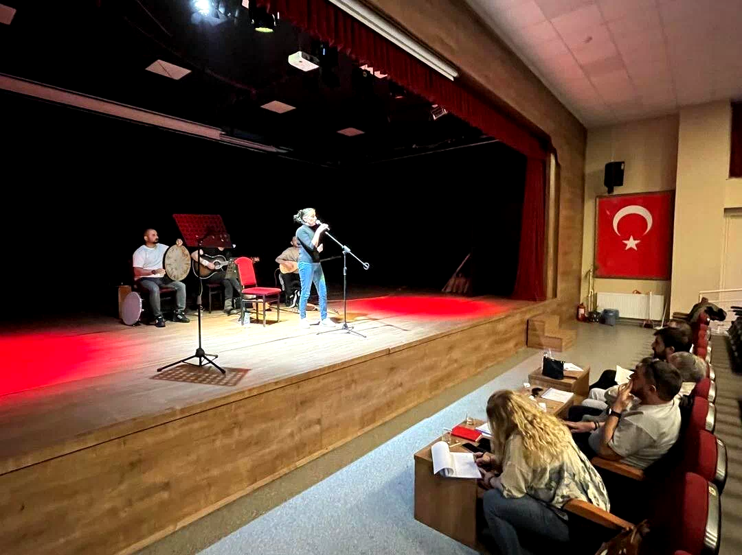 Canlı Sesler Türk Halk Müziği Ses Yarışması ön eleme etapları başladı