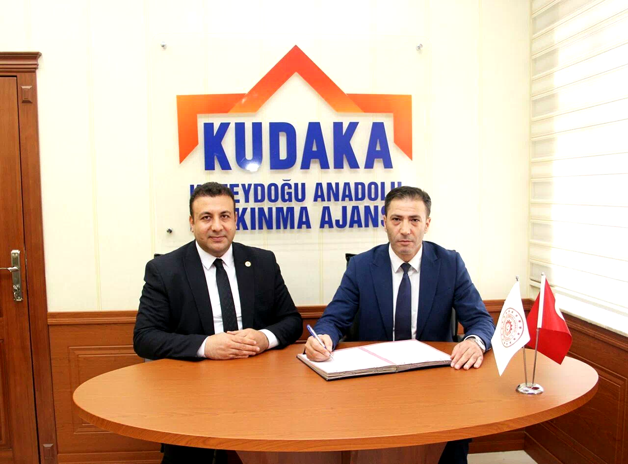 Çat barajı seyir alanı ve yöresel pazar için hazırlıklar başladı