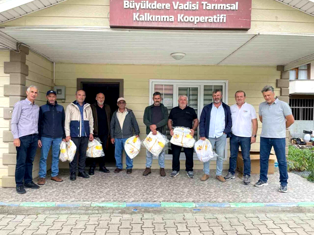 Çayeli Bakır’dan arıcılara güvenli sürüş eğitimi