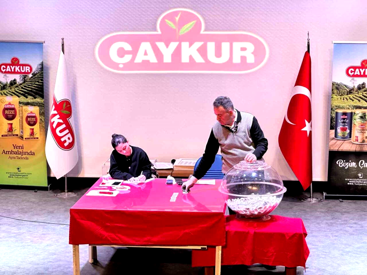 ÇAYKUR’a bin 500 mevsimlik işçi alımı için kura çekimi sona erdi