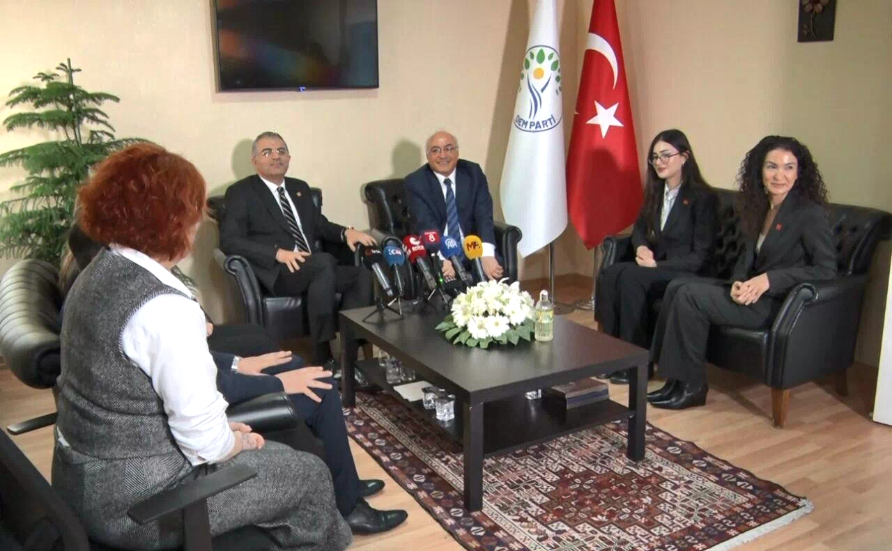 CHP’den DEM Partiye bayram ziyareti