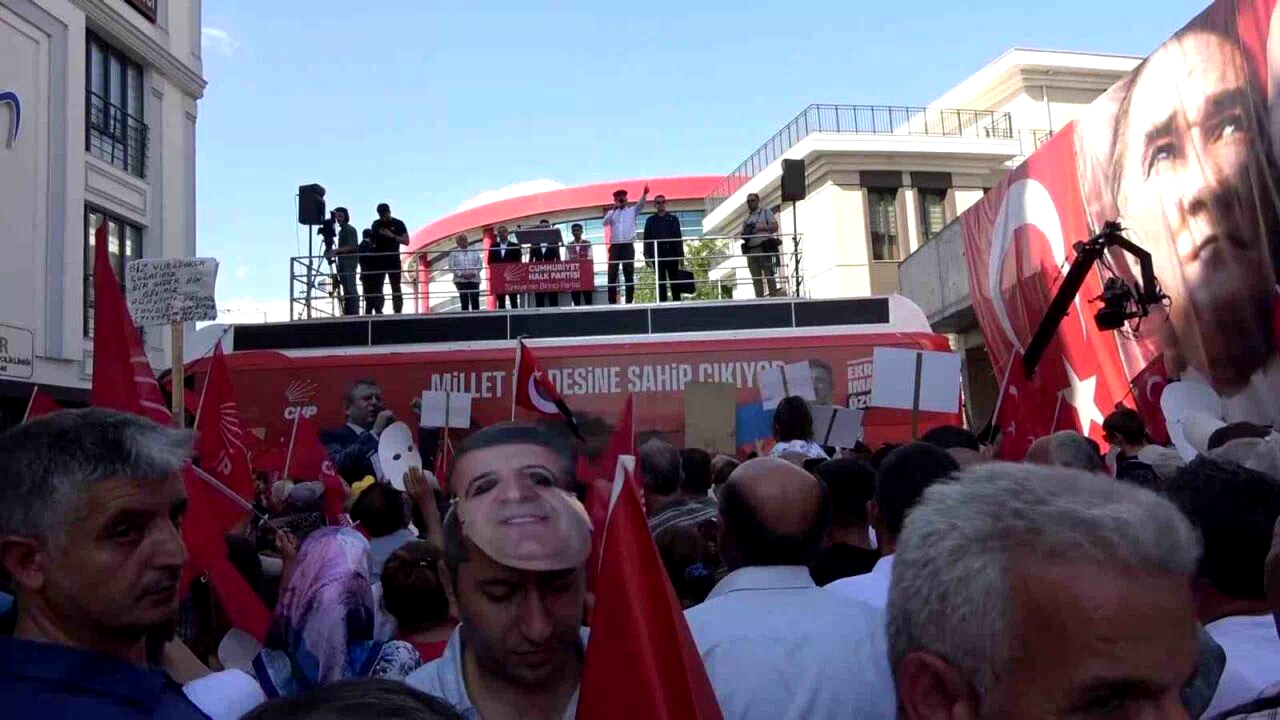 CHP Genel Başkanı Özel: “Abdurrahman Tutdere suçsuzdur, namusumuz kadar kefiliz”