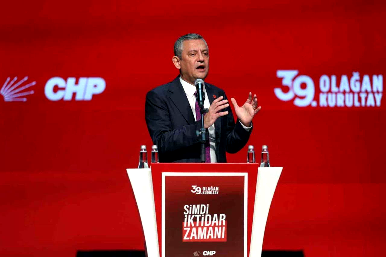 CHP Genel Başkanı Özel: “CHP bizi eskiye döndürmek isteyenlerden arınacak”