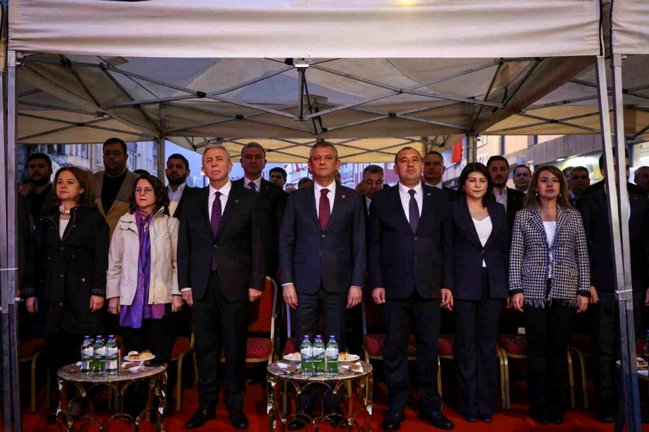 CHP Genel Başkanı Özel: “CHP bu ülkenin varlığının, birliğinin, bütünlüğünün teminatıdır”