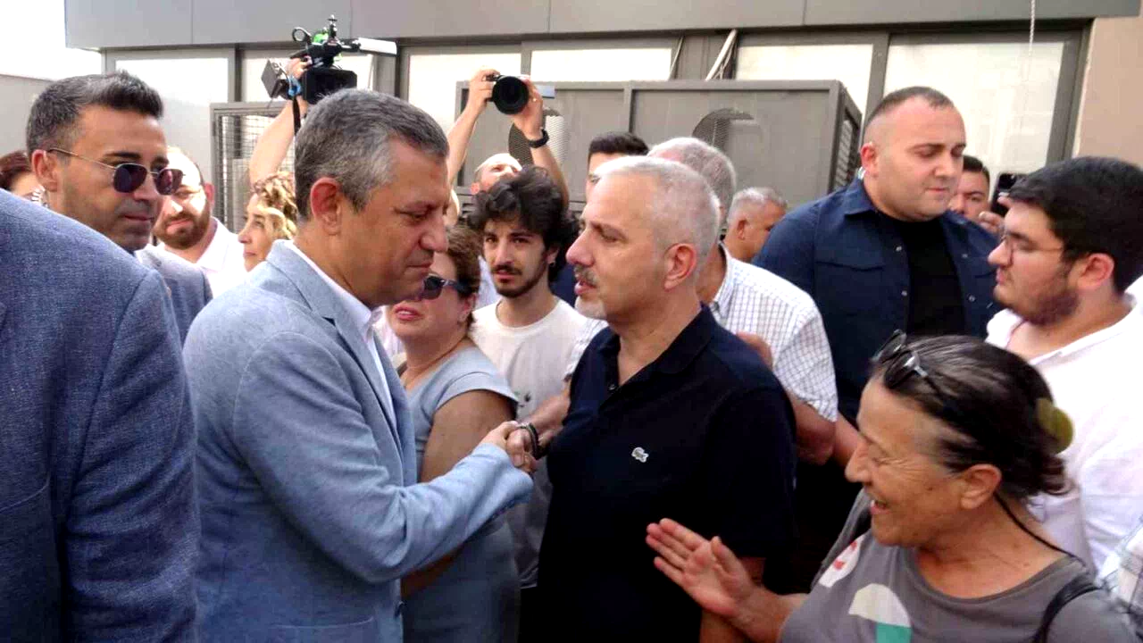 CHP Genel Başkanı Özel’den Antalya’da tutuklu bulunan Böcek’e ziyaret