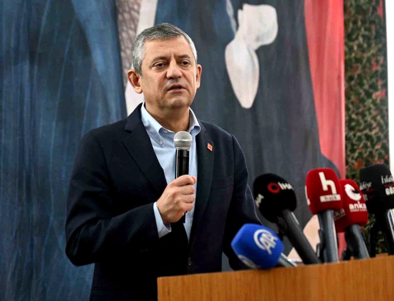 CHP Genel Başkanı Özel depremin 3. yıl dönümünde Gaziantep’i ziyaret etti