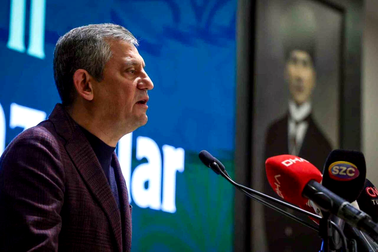 CHP Genel Başkanı Özel: “Filistin için verilen mücadeleye hem diplomatik desteği hem de insani desteği vermiş olan bir ülkeyiz”