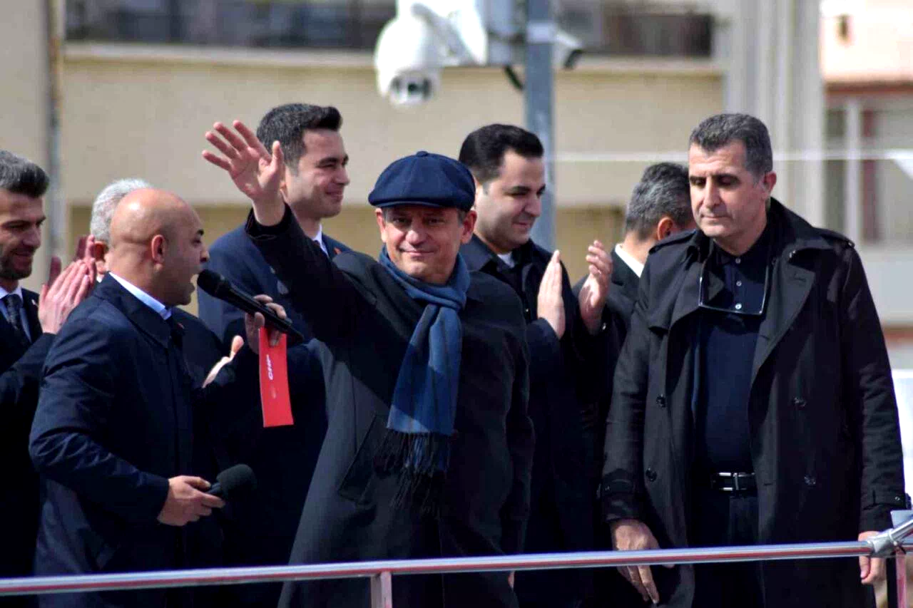 CHP Genel Başkanı Özel: “Karaman’da da Türkiye’de de mutlaka birinci parti olacağız”