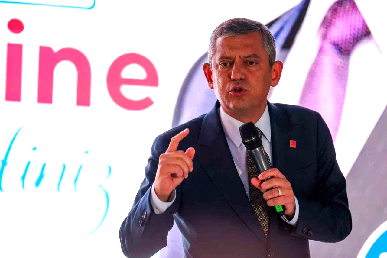 CHP Genel Başkanı Özel: “Merkezi hükümetle yerel yönetim birbirinin düşmanı değildir”