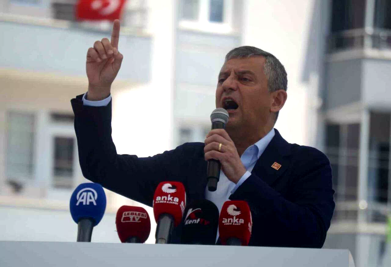 CHP Grup Başkanı Özgür Özel: “Gerekirse bu başı vereceğim ama onlara baş eğmeyeceğim”