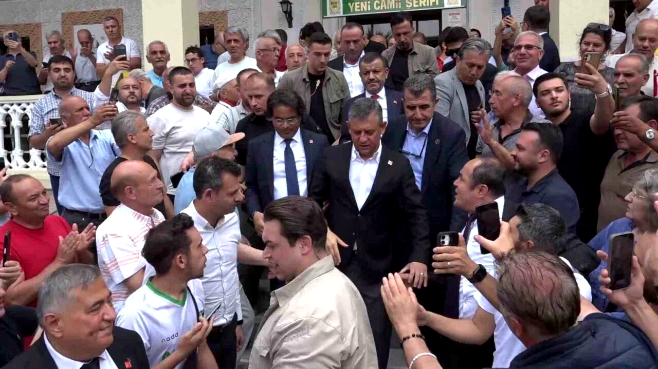 CHP Grup Başkanı Özgür Özel vatandaşlara seslendi