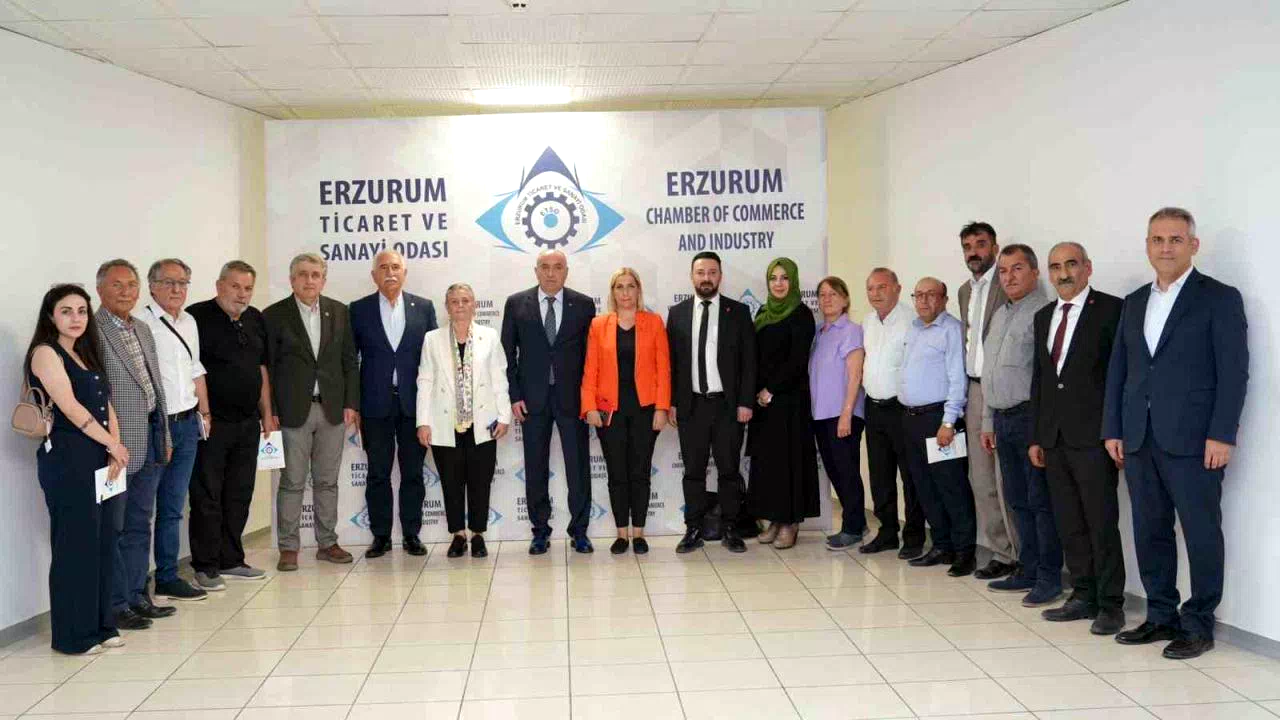 CHP heyetinden ETSO Başkanı Saim Özakalın’a ziyaret