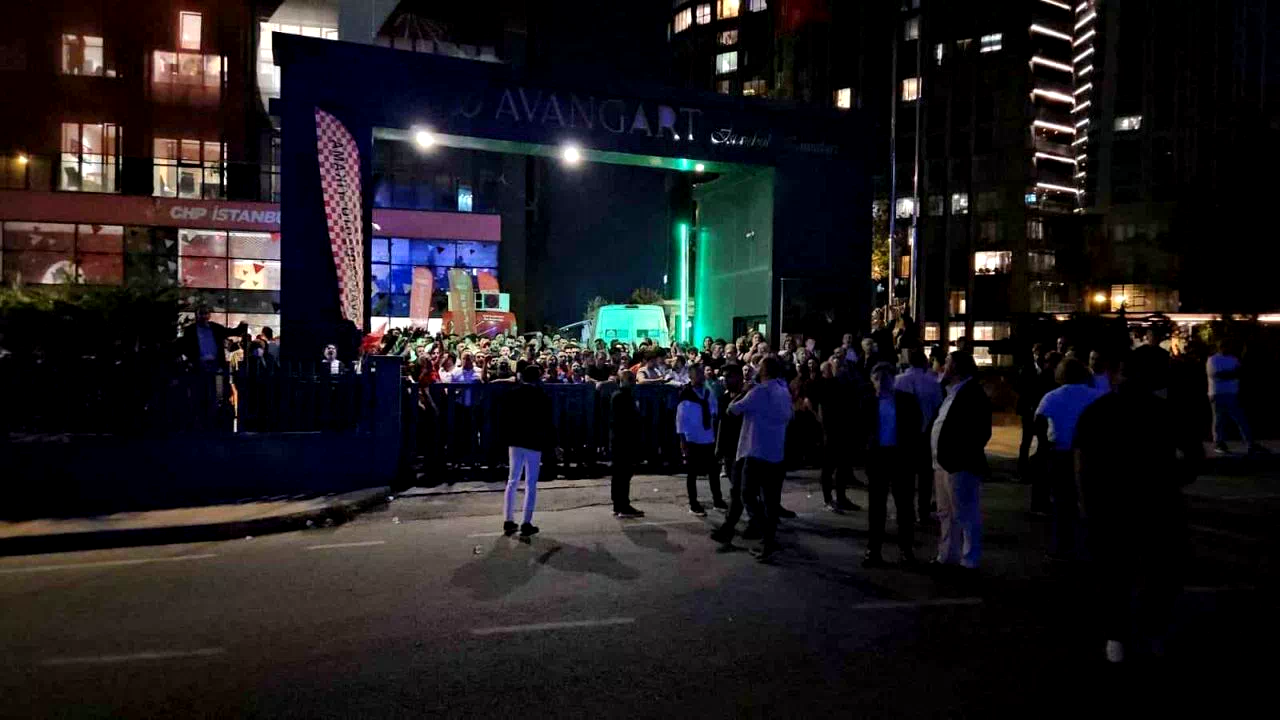 CHP İstanbul İl Başkanlığı çevresinde güvenlik önlemi