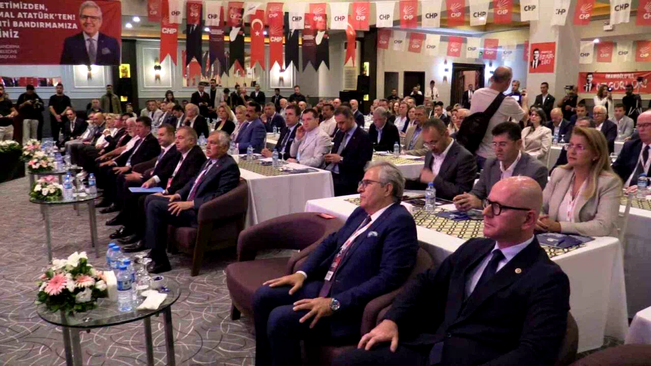 CHP’li belediye başkanları Bandırma’da bir araya geldi