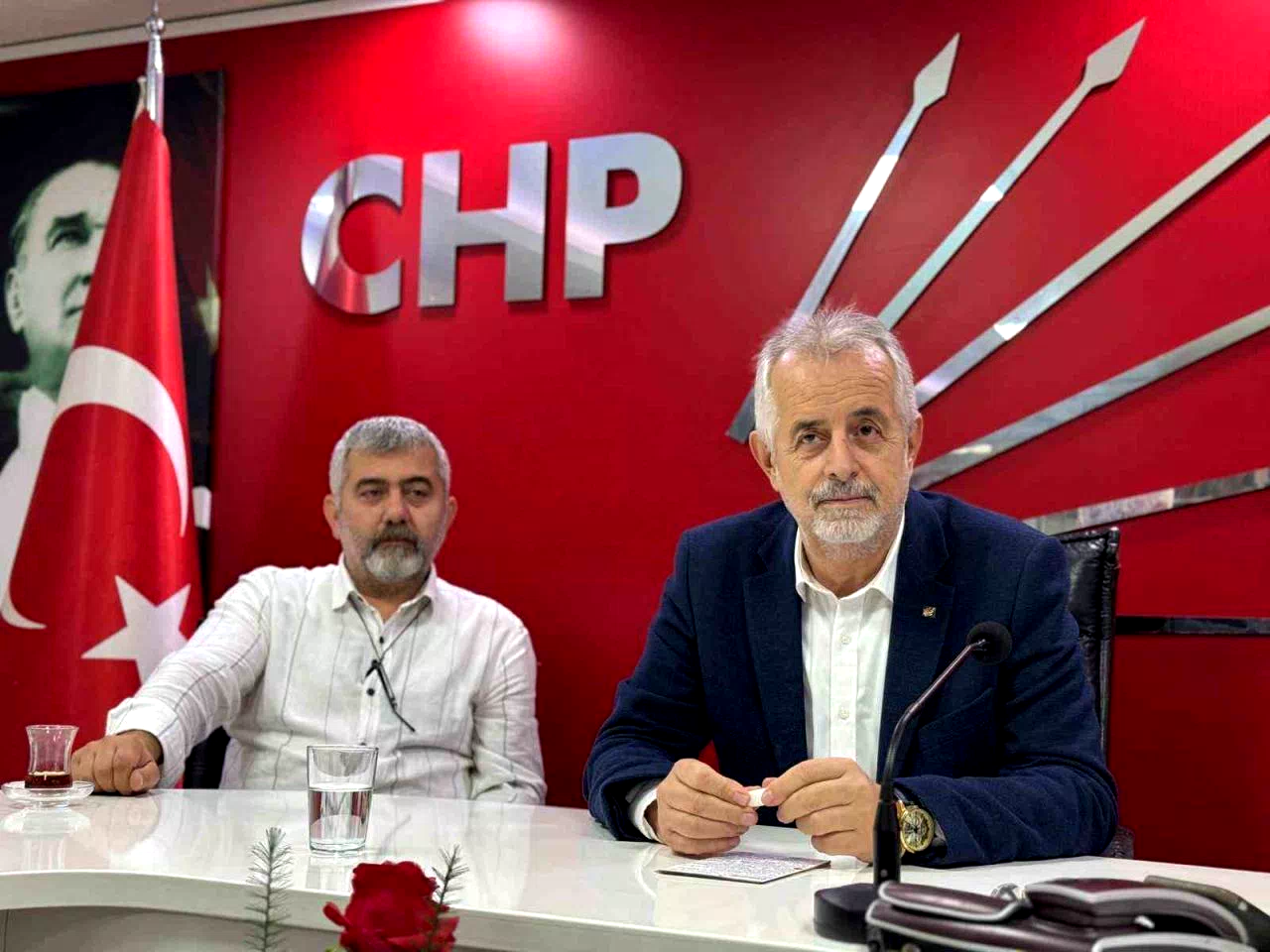 CHP’li Dinçel, kongre üzerinden sitem etti
