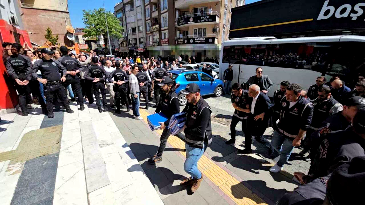 CHP’li eski belediye başkanına ’usulsüzlük’ soruşturmasında ev hapsi