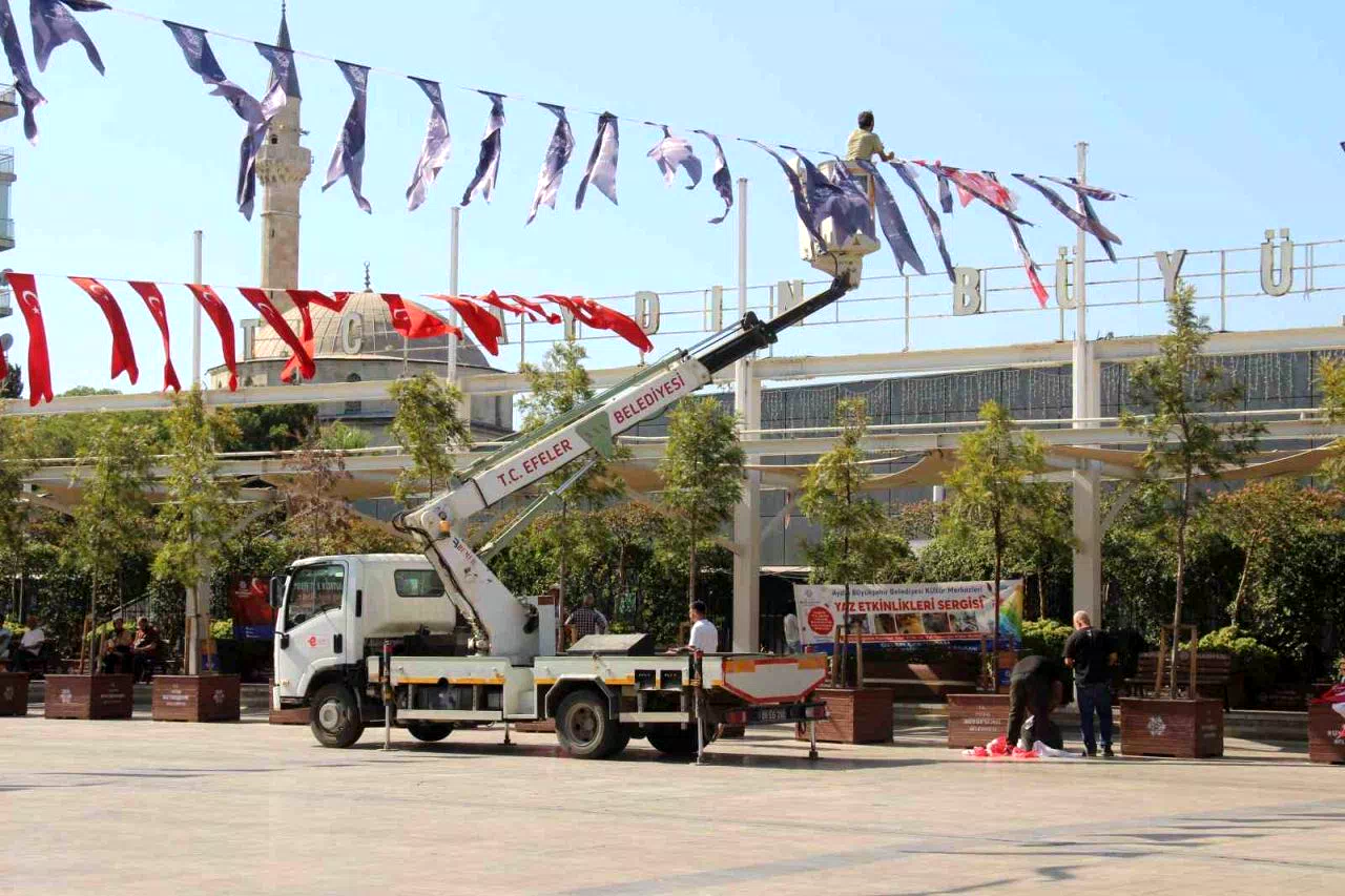 CHP’nin flamalarını toplamak Efeler Belediyesi’ne kaldı