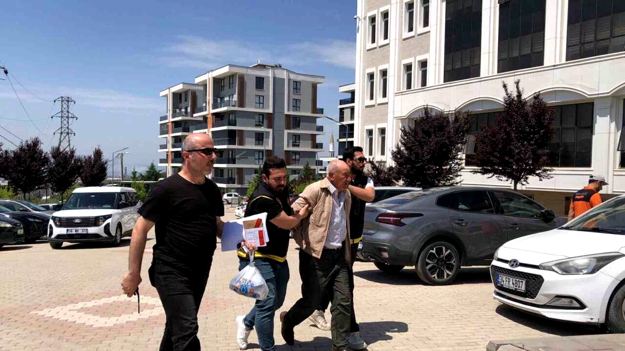 Cinayet zanlısı adliyeye sevk edildi